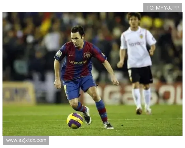 安德雷斯伊涅斯塔传奇中场的艺术与足球智慧探索 安德雷斯伊涅斯塔传奇中场的艺术与足球智慧探索