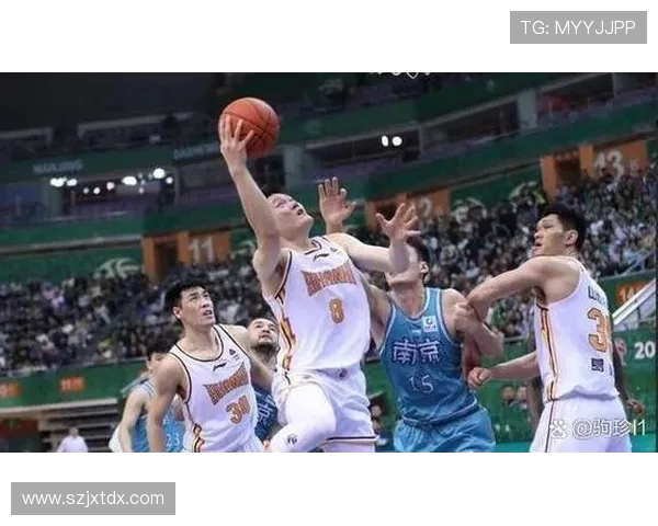 成都篮球队在挑战赛中的意识表现分析与点评探讨