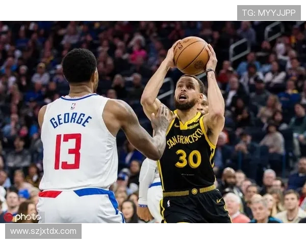 2016年12月8日勇士与快船激战成名场面回顾与精彩瞬间分析