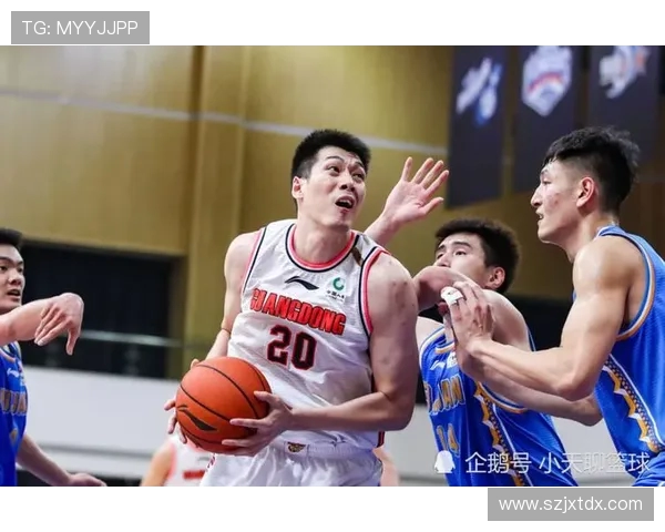 任骏飞引领球队奋勇争先展现篮球精神与团队合作的魅力